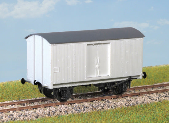 PC57 - LNER / BR 10T Fish van Insulated Body Recessed Door