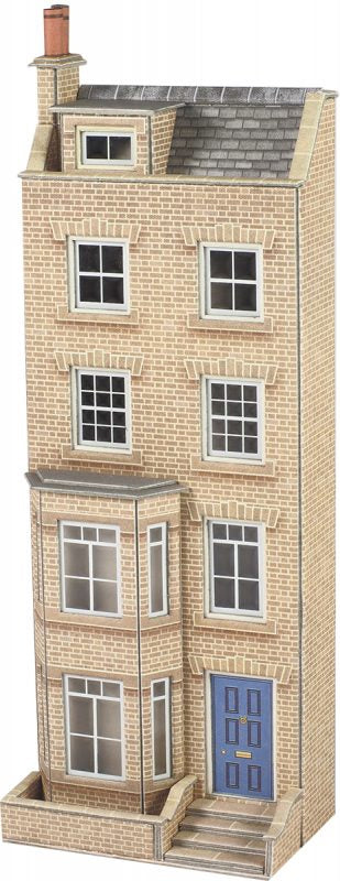 PO373 Low Relief Town House