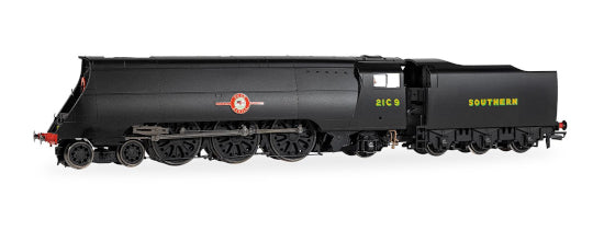 R30455 SR - Merchant Navy Class - 21C9 'Shaw Savill' (VE Day 80th Anniversary) SPECIAL OFFER