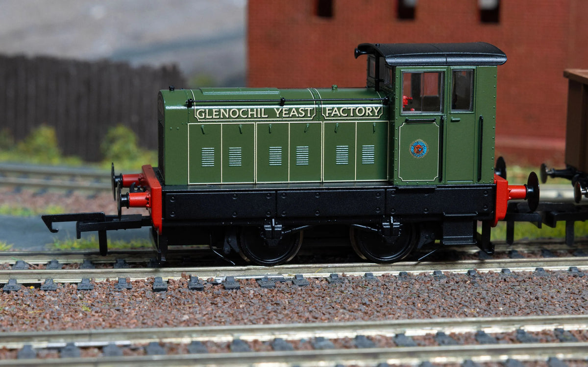 R30515 - Hornby - OO - Glenochil Yeast Factory - Ruston & Hornsby - 88DS