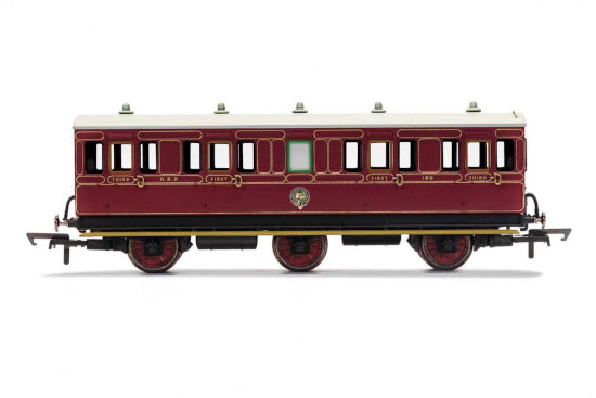 Hornby R40137 NBR, 6 Wheel Coach Composite, with Fitted Lights, 196