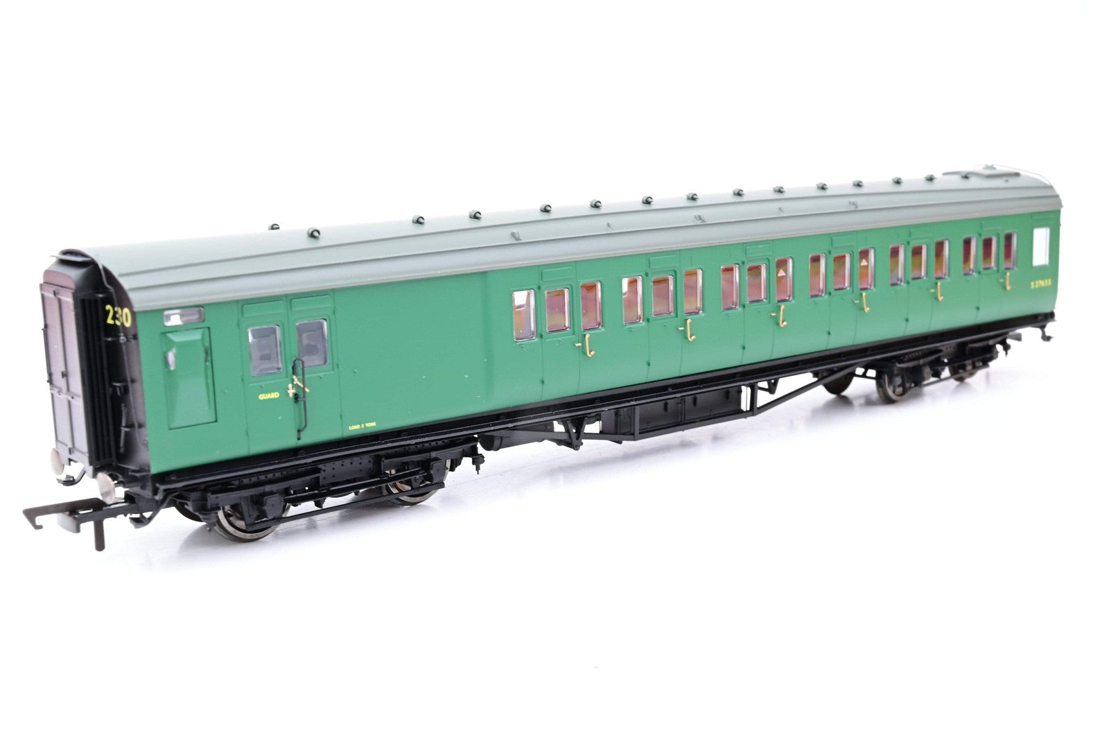 R4836 - Hornby - OO/HO - BR Maunsell 6 Compartment Brake 2nd S2736S