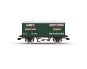 R60274 - Hornby - OO - RailRoad James Brothers Vent Van