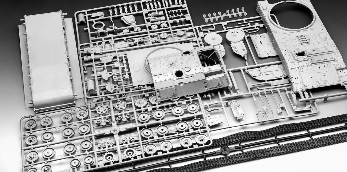 RL03279 - Revell - German Panzerhaubitze 2000 (Self-propelles Howitzer) - 1:35 Scale