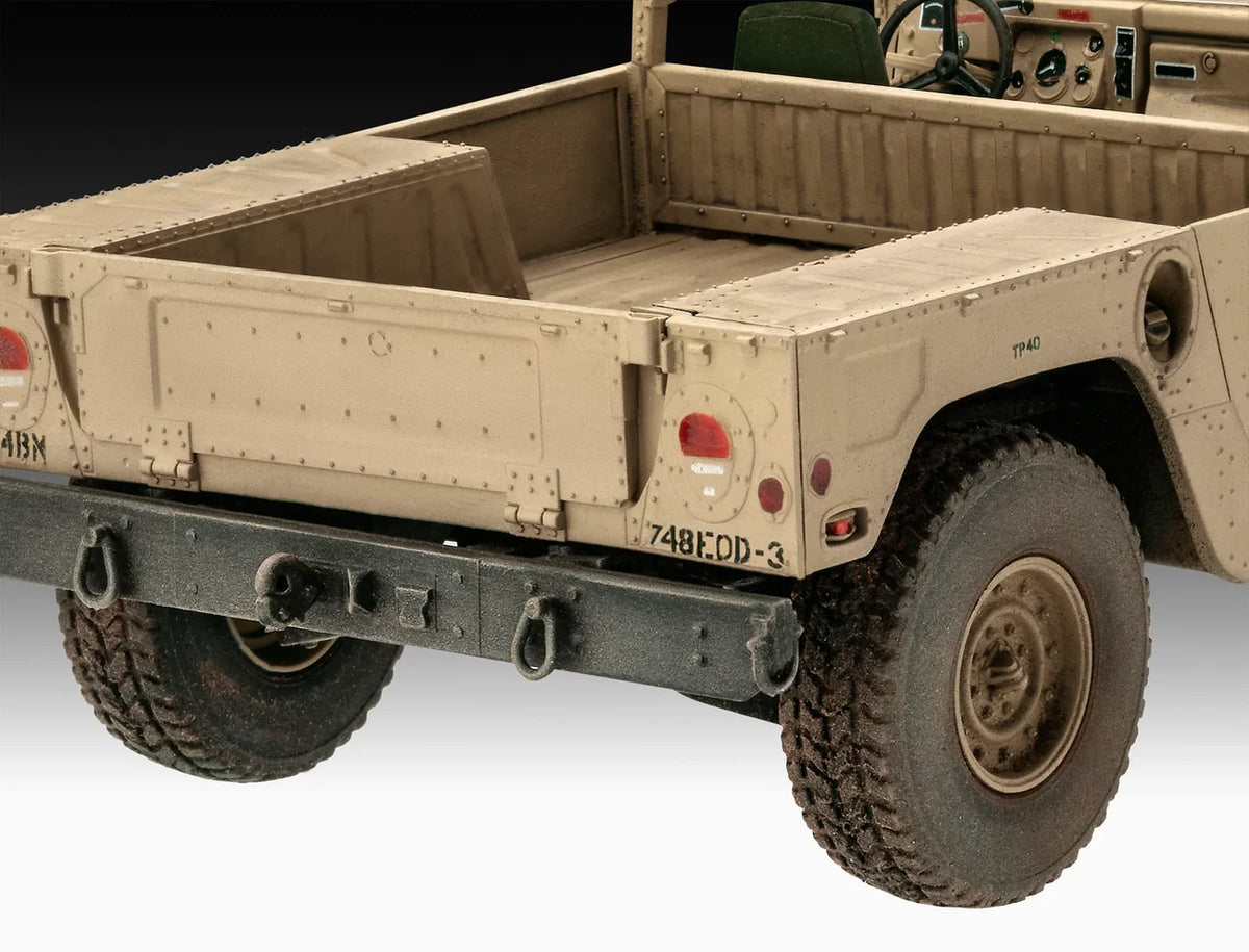 RL03366 - Revell - US HMMWV M1097A2 (1:35 Scale)