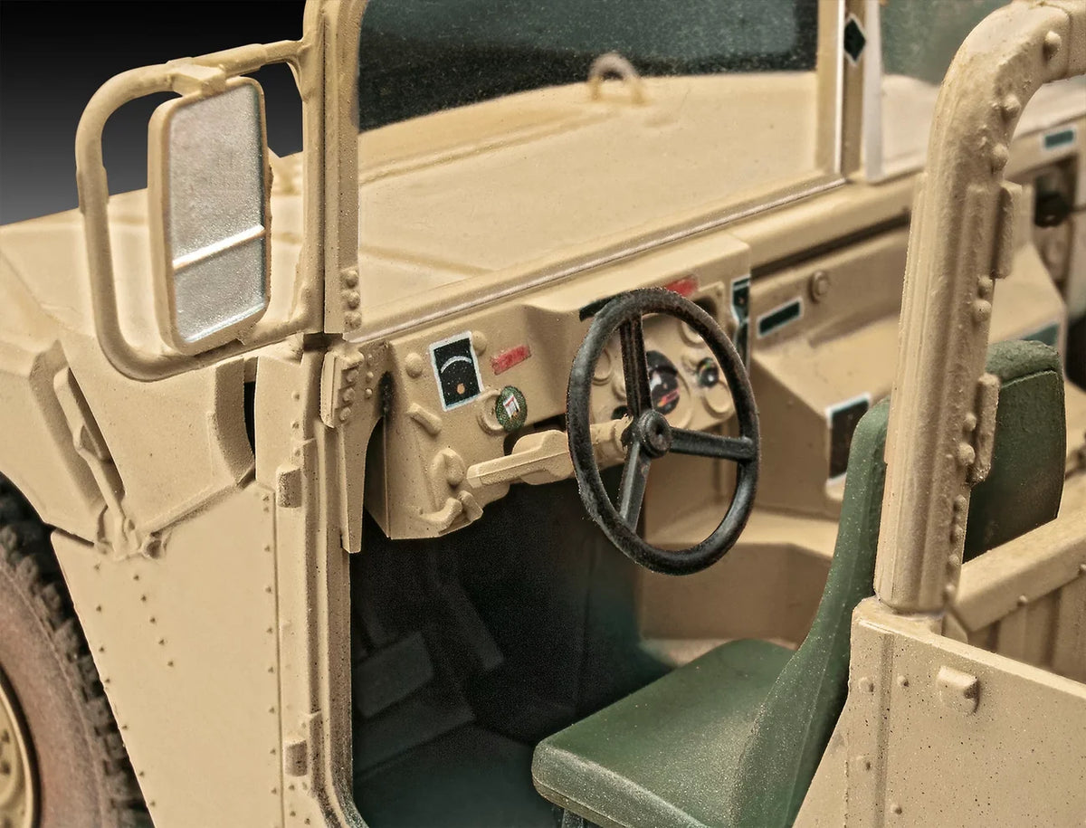 RL03366 - Revell - US HMMWV M1097A2 (1:35 Scale)