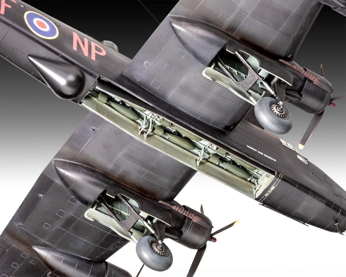 RL03756 - Revell - British Handley Page Halifax B Mk.III (1:72 Scale)