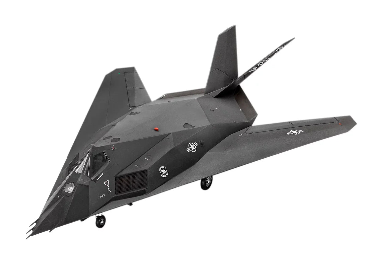 RL03899 - Revell - US F-117A Nighthawk (1:72 Scale)