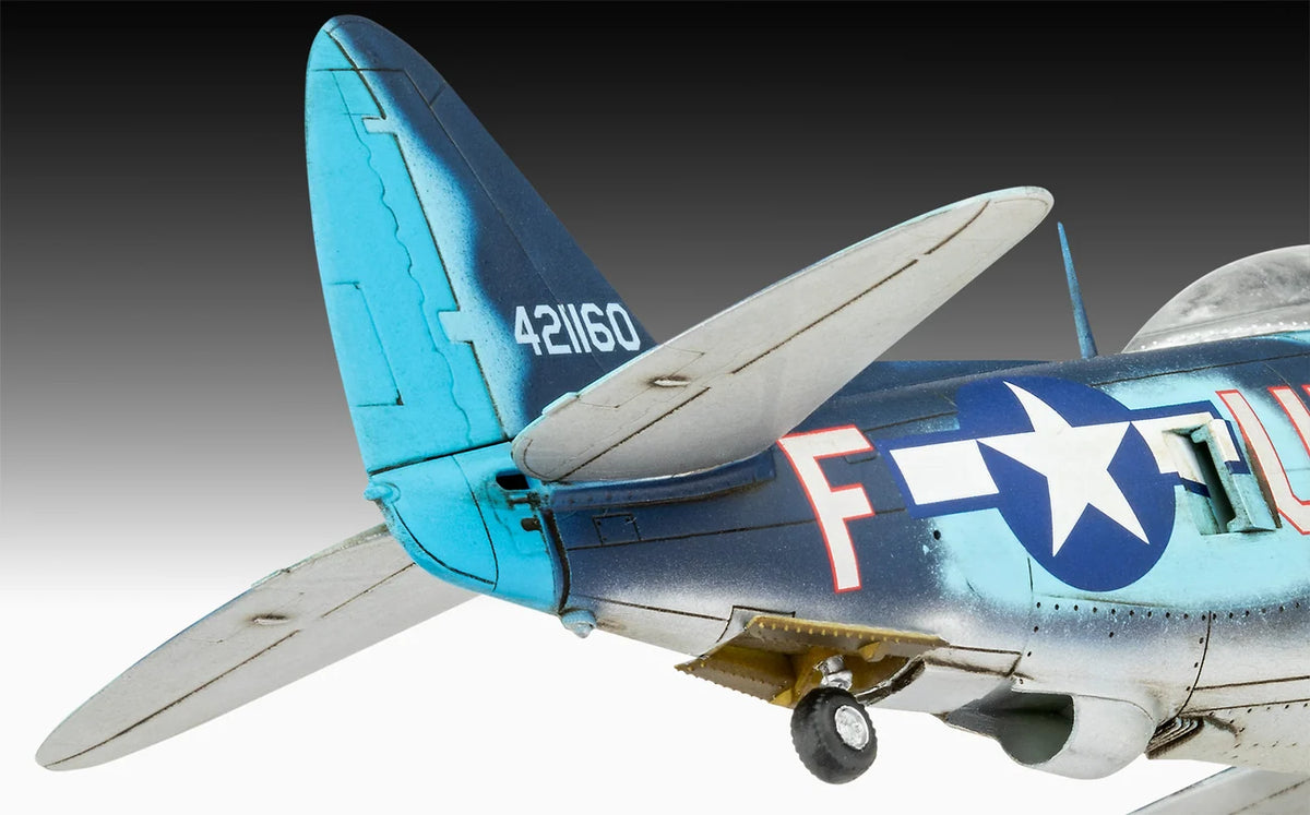 RL03984 - Revell - US P-47 M Thunderbolt (1:72 Scale)
