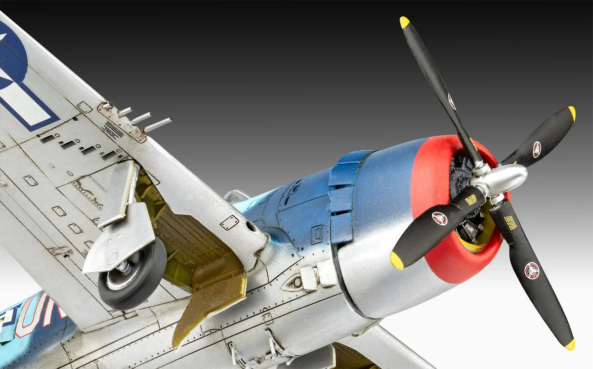 RL03984 - Revell - US P-47 M Thunderbolt (1:72 Scale)