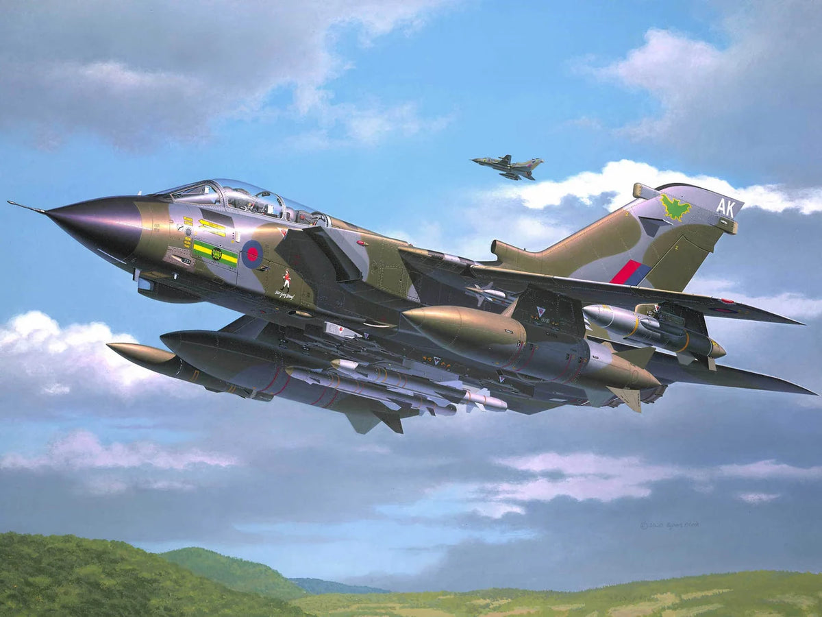 RL04619 - Revell - British Panavia Tornado GR.1 RAF (1:72 Scale)