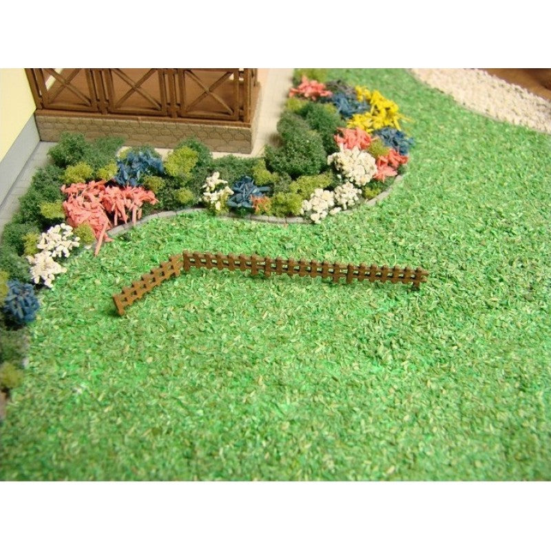RMHO-018 - Tasma - Laser Cut Garden Damins (HO)