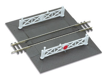 Straight Level Crossing, complete with 2 ramps & 4 gates