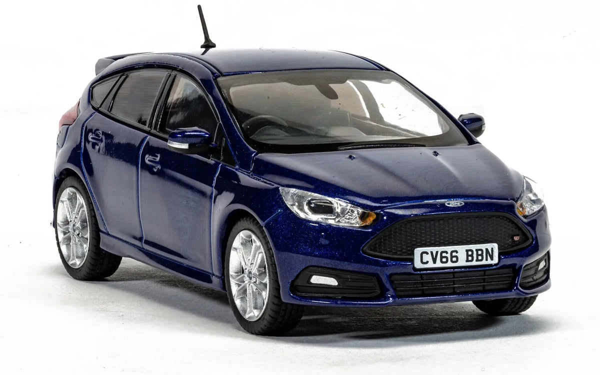 VA15307 - Corgi - Ford Focus Mk3 ST-3, Deep Impact Blue - 1:43 Scale