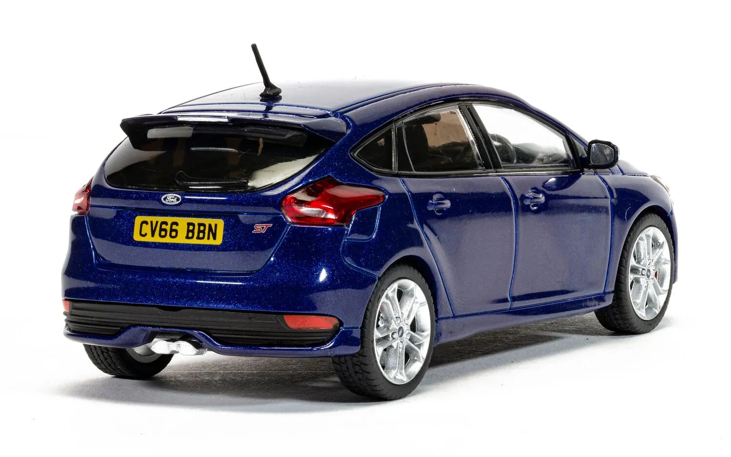 VA15307 - Corgi - Ford Focus Mk3 ST-3, Deep Impact Blue - 1:43 Scale