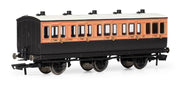 SPECIAL OFFER Hornby R40291 LSWR, 6 Wheel Coach, 3rd Class, 821