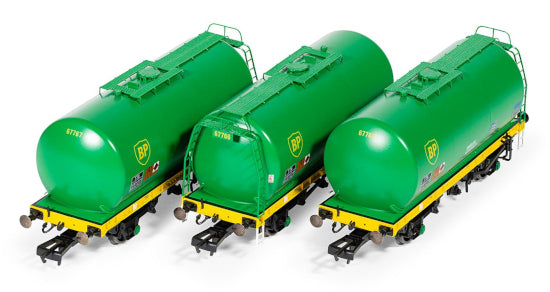 R60291 BP TTA 67766-7-8 - Triple Pack Tanker Wagons SPECIAL OFFER