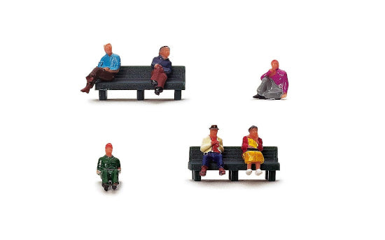 R7119 People Sitting