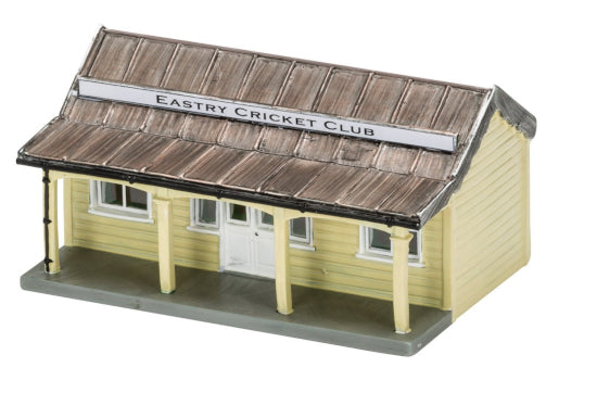 R9853 The Cricket Club