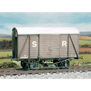 PC594 - SR 12 ton Even Planked Ventilated Box Van