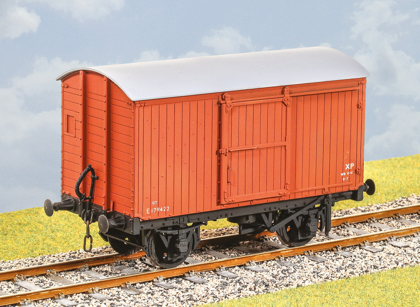 PS45 - LNER 12 Ton Goods Van