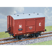 PS46 - Parkside - O - LNER 12 Ton Fruit Van
