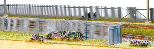 SSM316 - Wills Modern Palisade Fencing with Gates