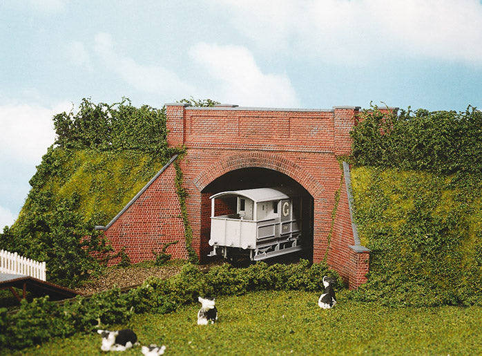 SS53 - Brick Arch Bridge & Abutments