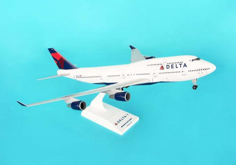 SKR508 - Skymarks - Boeing 747-400 Delta w/Gear N661US